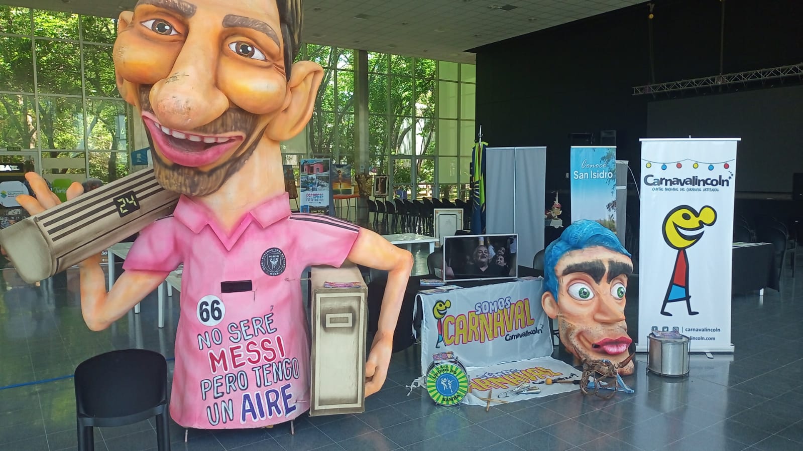 El Carnaval de Lincoln dijo presente en la feria “Escapate Buenos Aires”