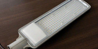 Se adquirieron nuevas luminarias LED para colocar en ingresos que conectan con rutas provinciales