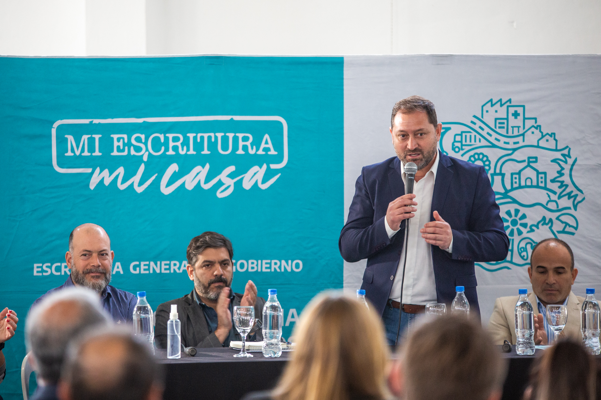 Se tomarán casi 300 firmas para que más familias puedan obtener la escritura de su hogar