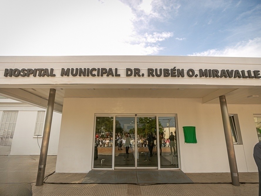 Continúan las obras de mejoras edilicias en el Hospital Municipal “Dr. Rubén Miravalle”